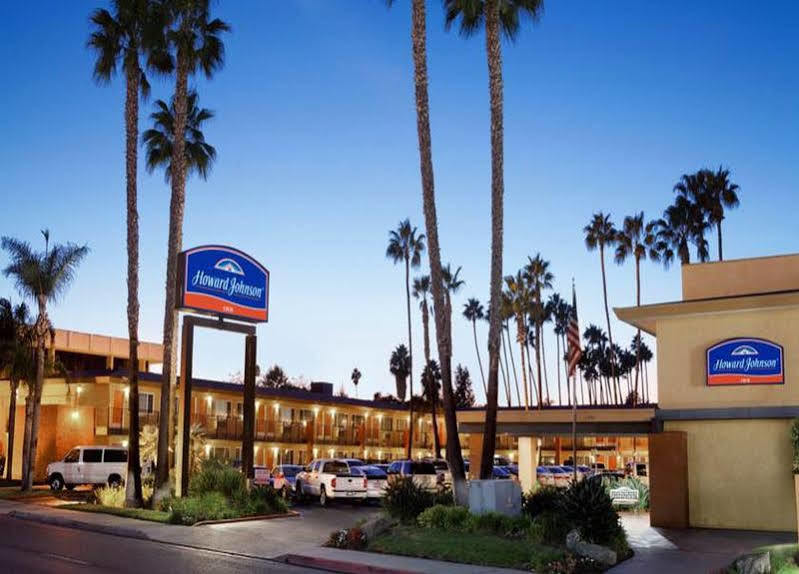 Howard Johnson By Wyndham Sea World Hotel 2*